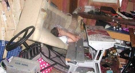 213_dzien-po-imprezie-sie-porobilo.jpg