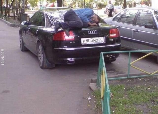 2839_dzien-po-imprezie-na-aucie.jpg