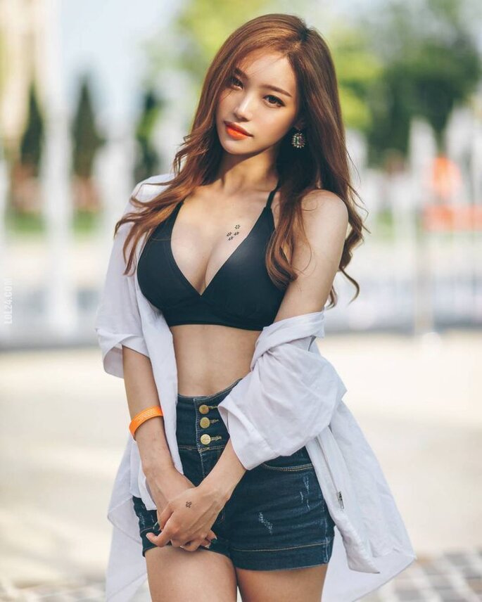 urocza, słodka : Hot Asian Girl 26