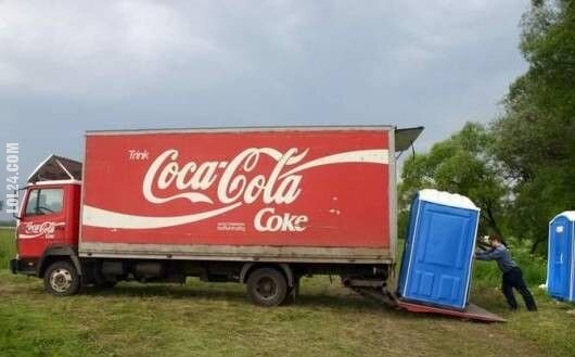 napis, reklama : Coca Cola