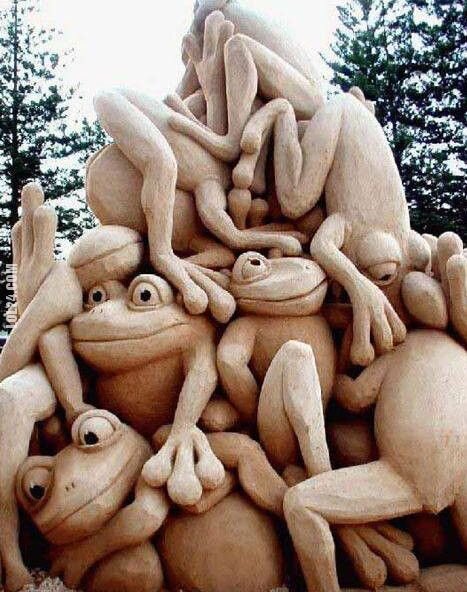 rzeźba, figurka : żabki