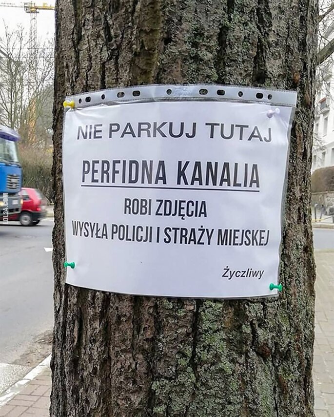 napis, reklama : Też myślicie, że to on?