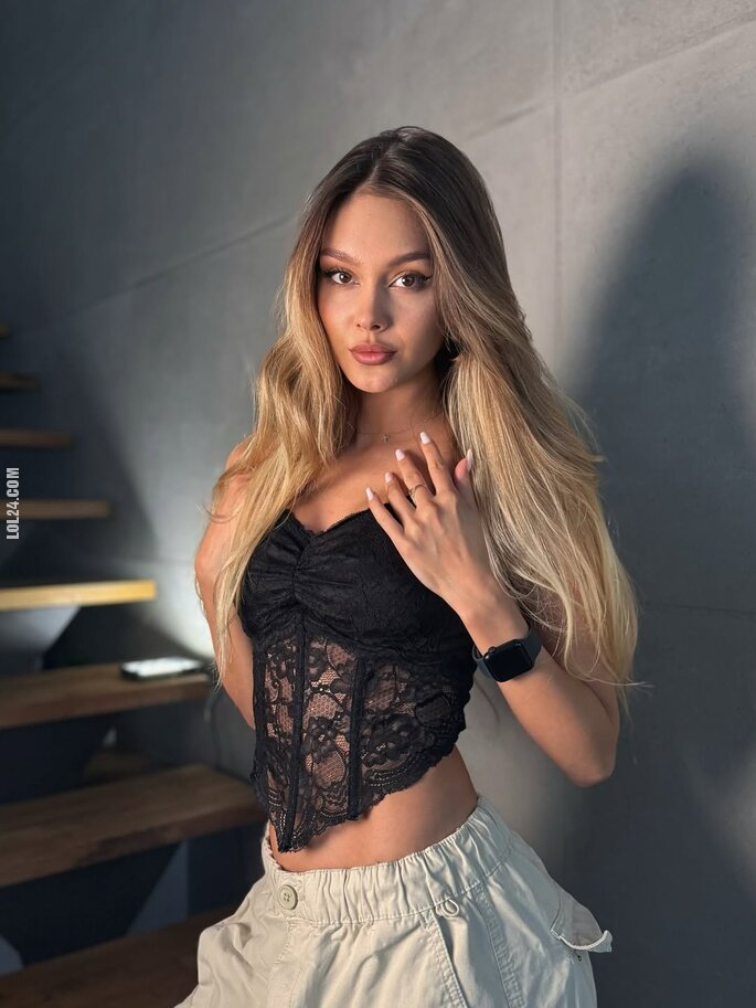 kobieta : Ania wymiata w tej bluzeczce