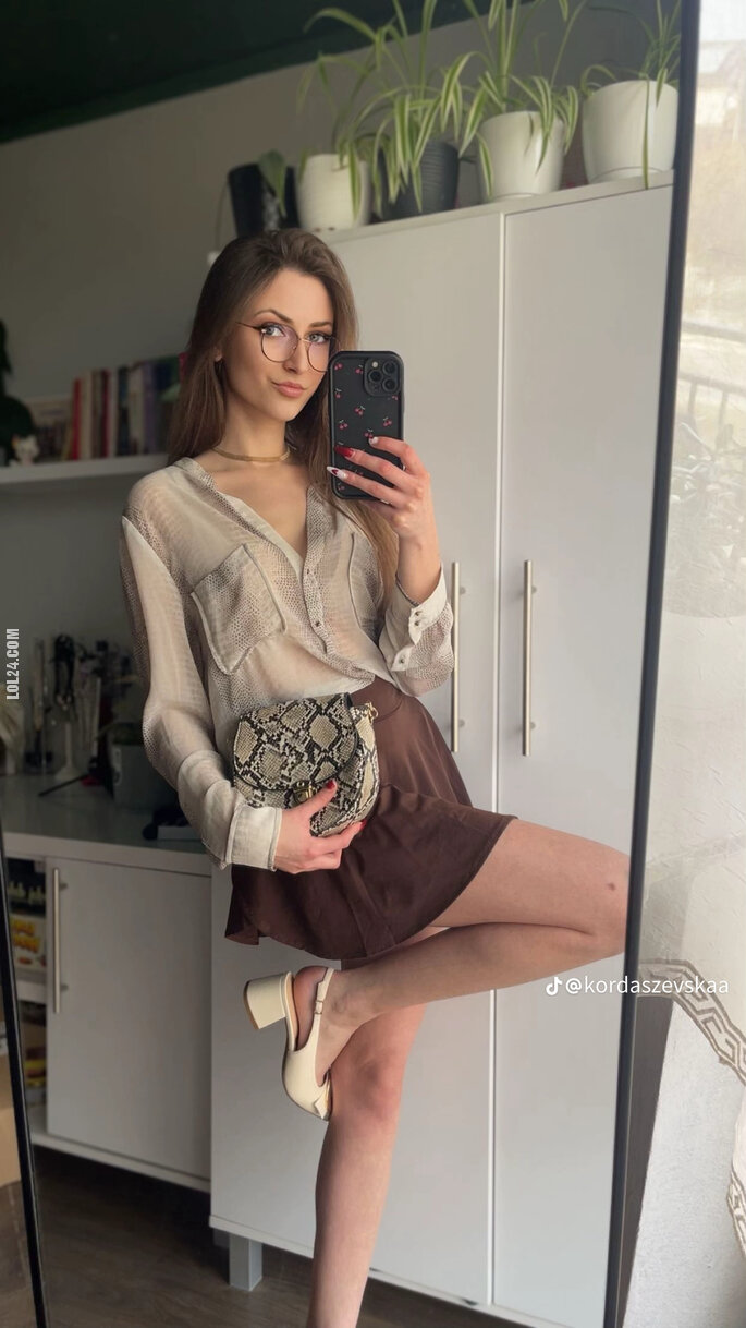 urocza, słodka : Okularnica #464