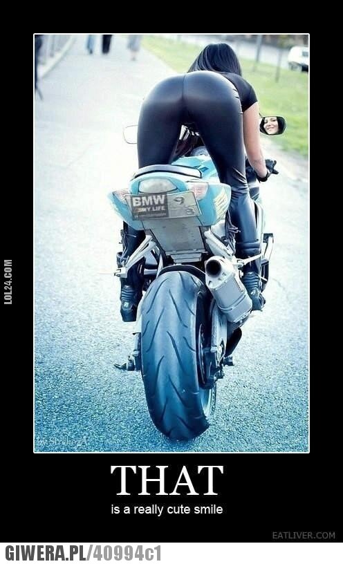 kobieta : Idealna pupa i piękny motocykl