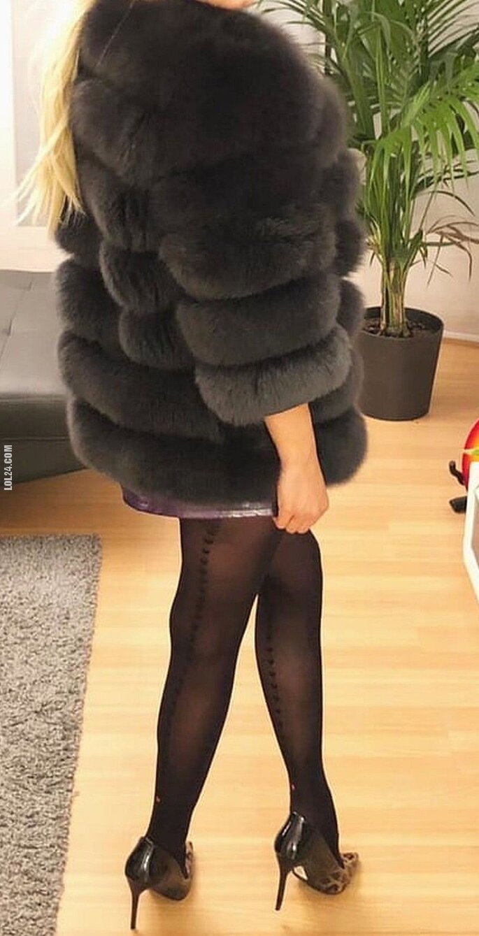 kobieta : Ładne mam futerko na zimę?