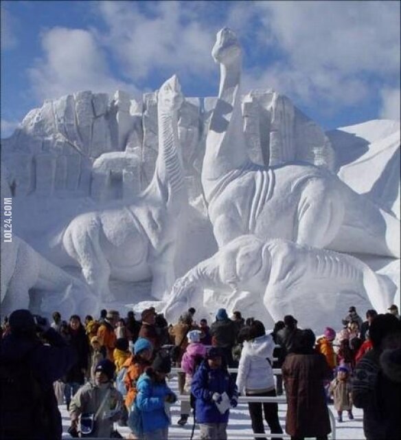 rzeźba, figurka : Śnieżne dinozaury