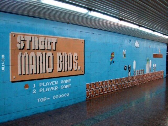 napis, reklama : Mario Bros Graffiti