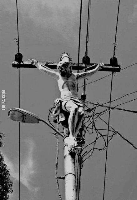 rzeźba, figurka : Jezus na słupie energetycznym