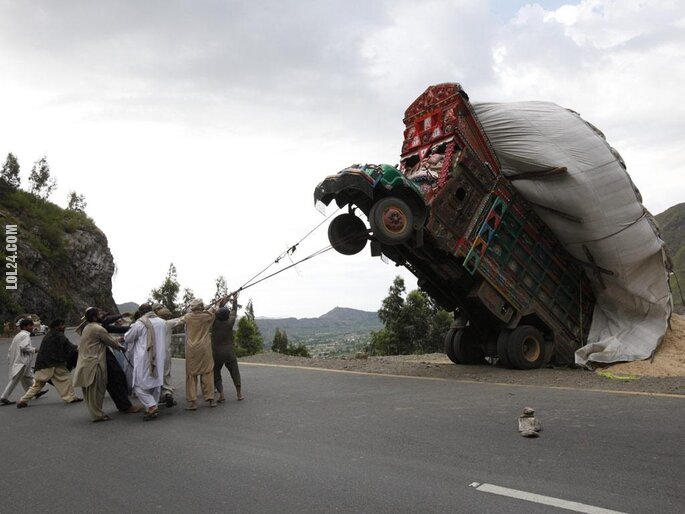FAIL : Ciężarówka w Pakistanie