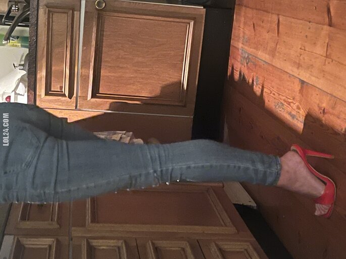 seksowna : Sara w kuchni 😍