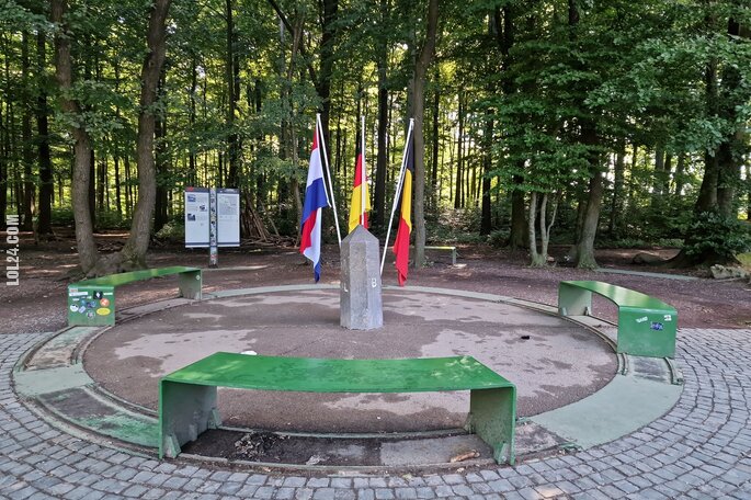 ciekawostka : w Akwizgran są trzy ławki i każda stoi na terenie innego kraju Niemcy, Belgia, Holandia
