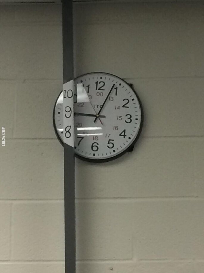 FAIL : Zasłonięty zegar? To nie żaden problem