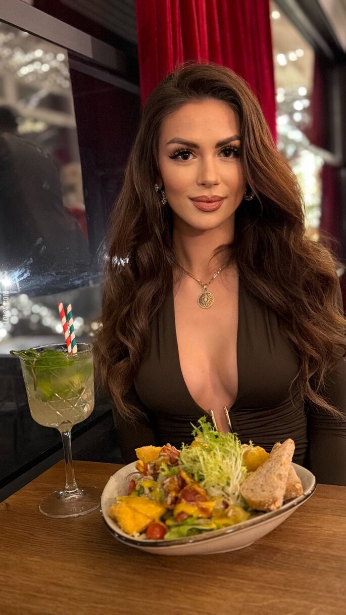 kobieta : Przedświąteczna Marlenka