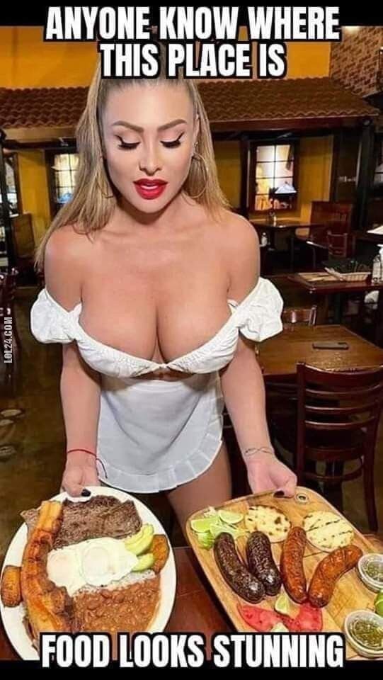 napis, reklama : Smaczności...