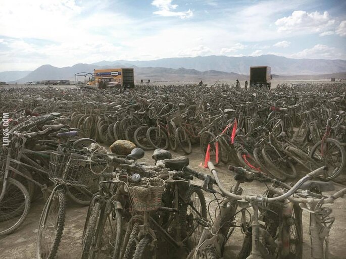 motoryzacja : 5tyś rowerów porzuconych po festiwalu Burning Man