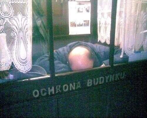 FAIL : Ochrona budynku