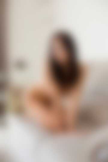 Urocza MILF 302