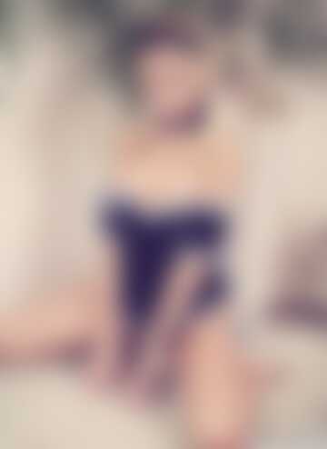 Mała słodka blondyneczka