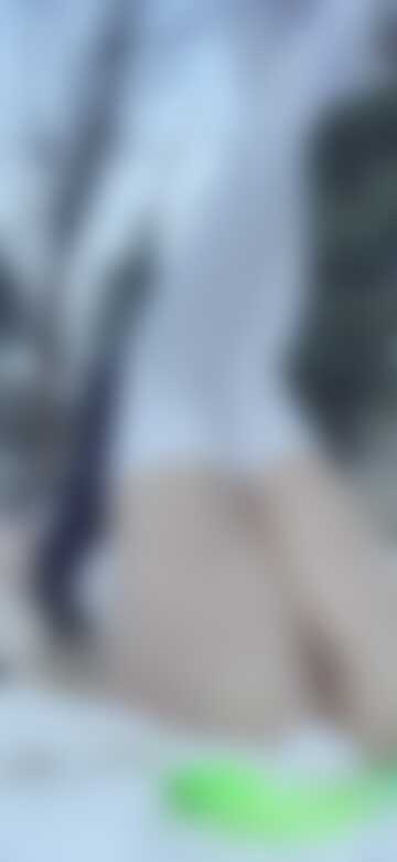 Nagie selfie na łonie natury