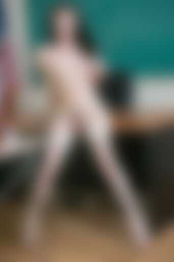 Sex na biurku u detektora