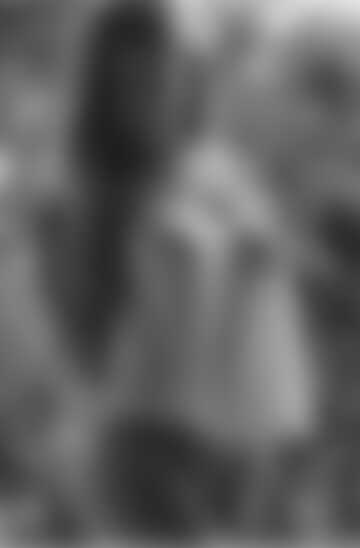 Urocze dziewczę 637