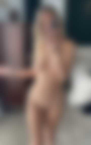 Selfie przed lustrem 103