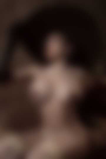 Kalinka Fox – Lady Dimitrescu ♥️