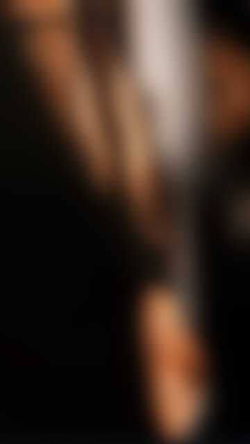 Urocza MILF 303