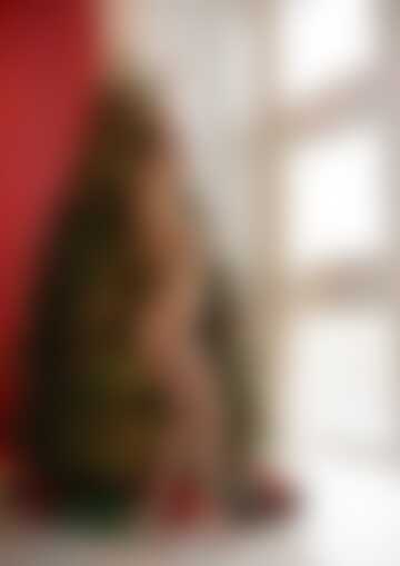 Choinka już ubrana. A ona?