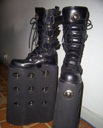 buty na wysokiej podeszwie