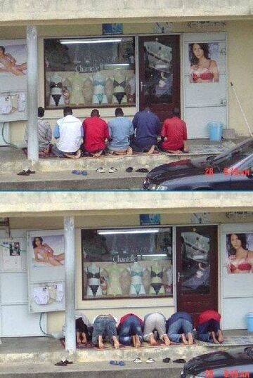 Modlą się przed sklepem z bielizną