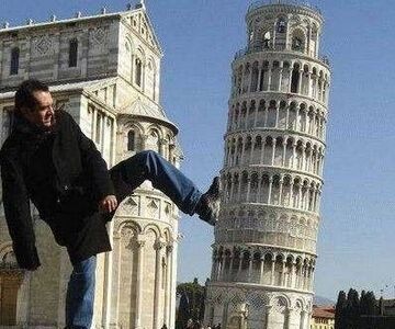 to on skrzywił wieżę