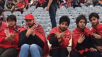 Irańskie kobiety przebrały się za mężczyzn aby mogły wejść na stadion i obejrzeć mecz