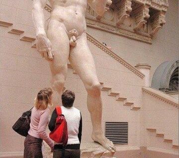 a co temu panu wisi ?