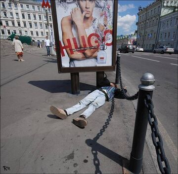Śpi na chodnik w centrum