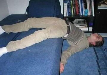 nogi jak zwykle, w górze...