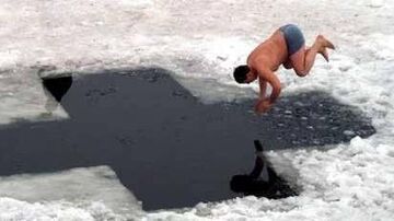 skok do lodowatej wody