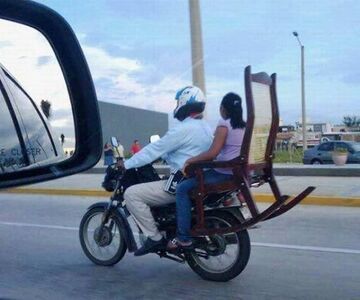 Motorem na krześle bujanym