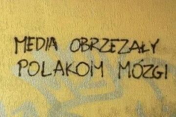 Ach te media