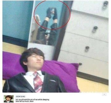 Zrobił sobie zdjęcie nogami