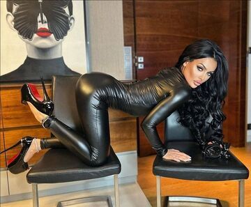 Urocza MILF #9