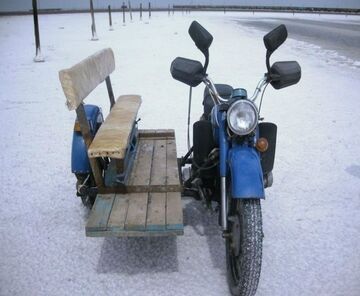 Motocykl Sidecar z ławką