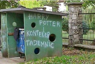 "Harry Pottrer i kontener tajemnic"