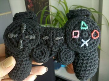 Joypad na zrobiony na drutach