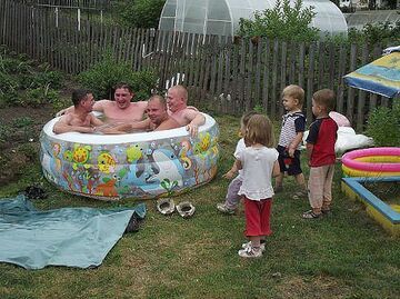 Kupmy dzieciom basen...