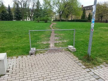 Dzika ścieżka - nie przejdziesz!