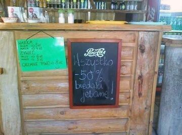 "Wszystko -50% biedaki jebane!"
