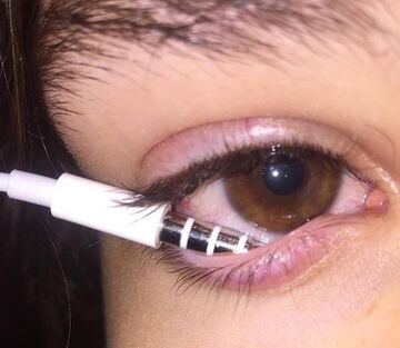 "Słucham swoich łez"