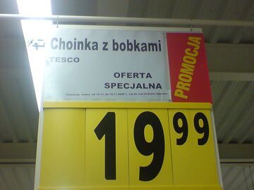 Tesco: "Choinka z bobkami"